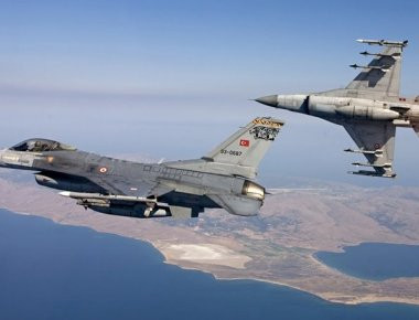 Νέα τουρκική πρόκληση: 57 παραβιάσεις του ΕΕΧ και μία εμπλοκή την Παρασκευή